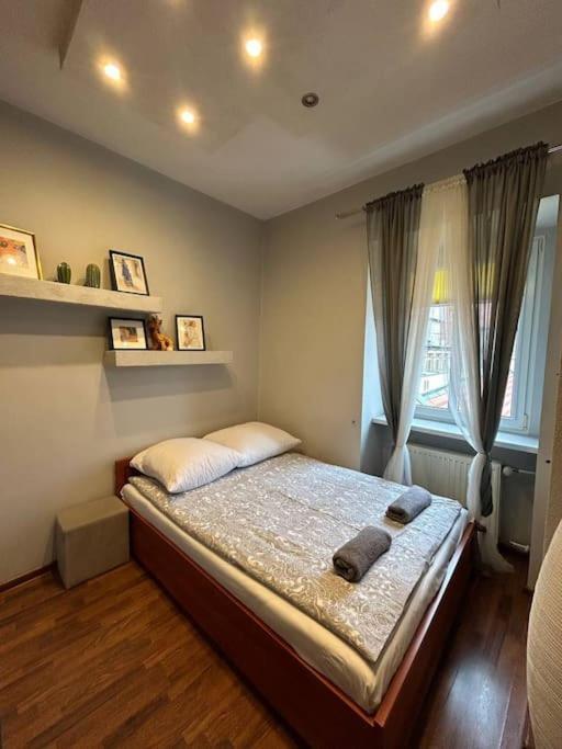 Big Apart - Rynek 8 - Nice View - 3 Rooms - 9 People Wrocław Exteriör bild